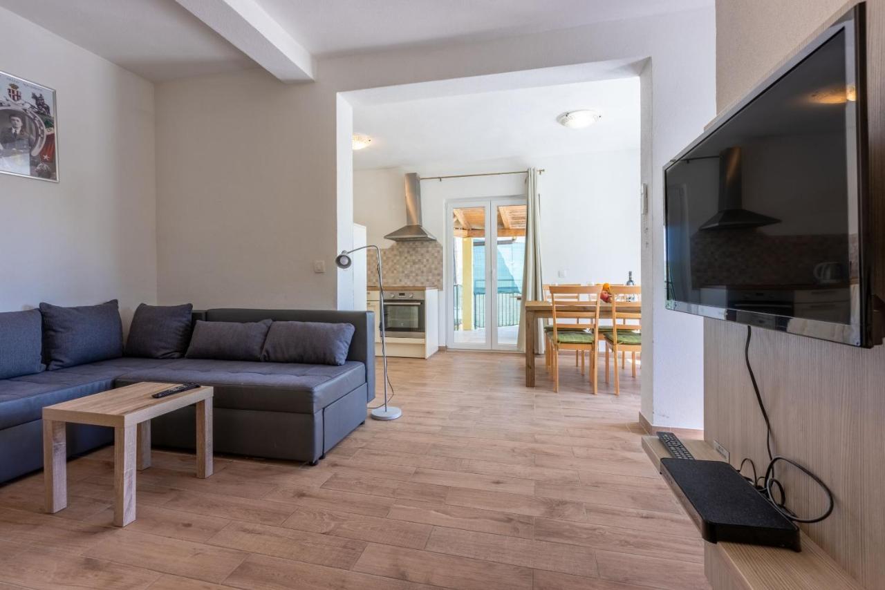 Villa Ana Мотовун Экстерьер фото